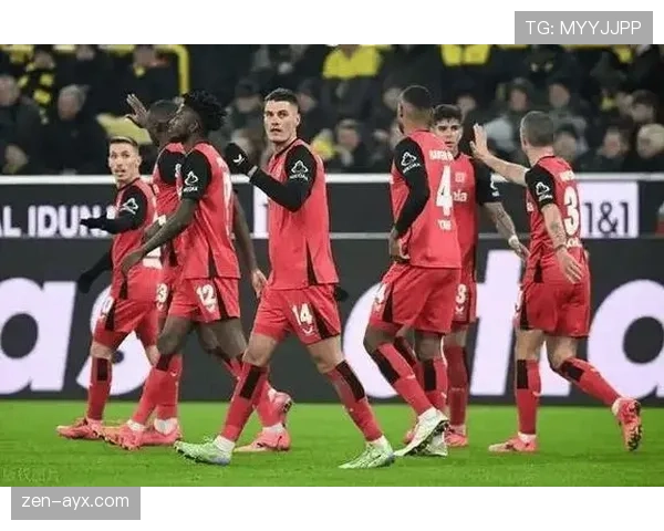 德甲新赛季：鲍尔率队迎战新挑战，球队状态成焦点