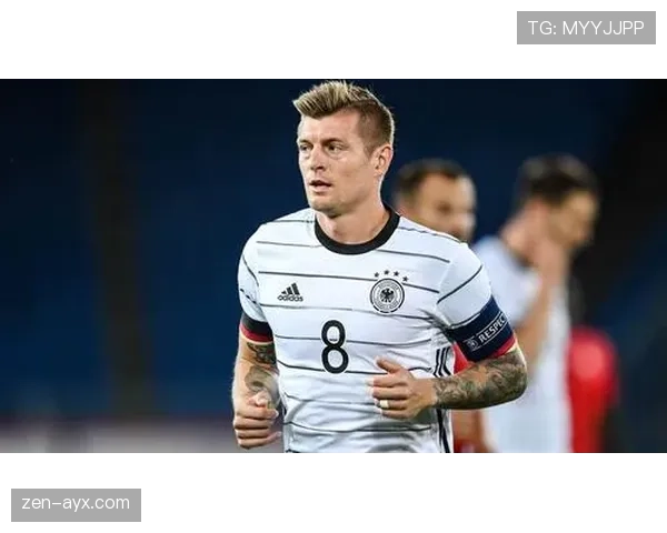 克罗斯中场组织能力持续精进，助力球队冲击新高度